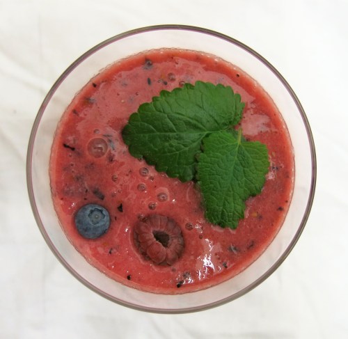 ananas-beeren-smoothie1